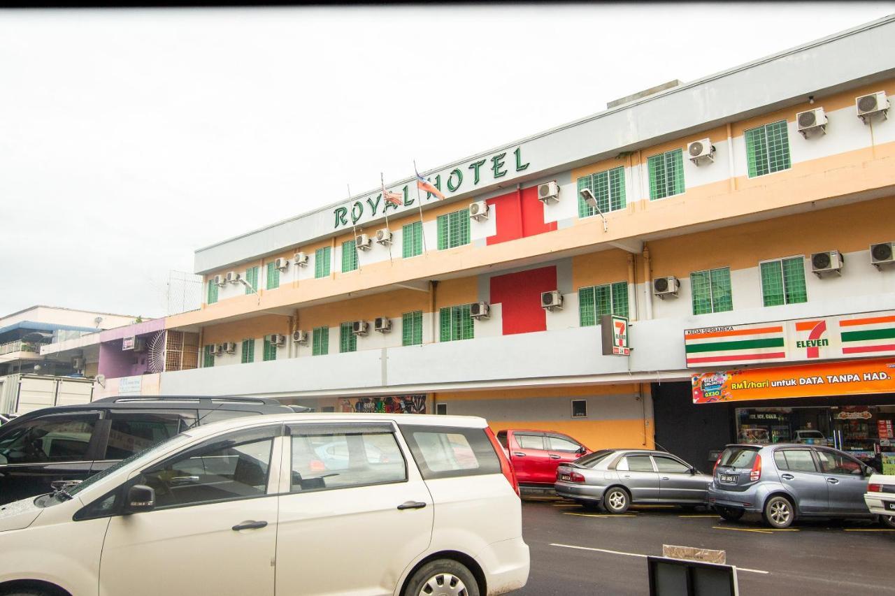 Oyo 89408 Royal Hotel Keningau Exterior foto