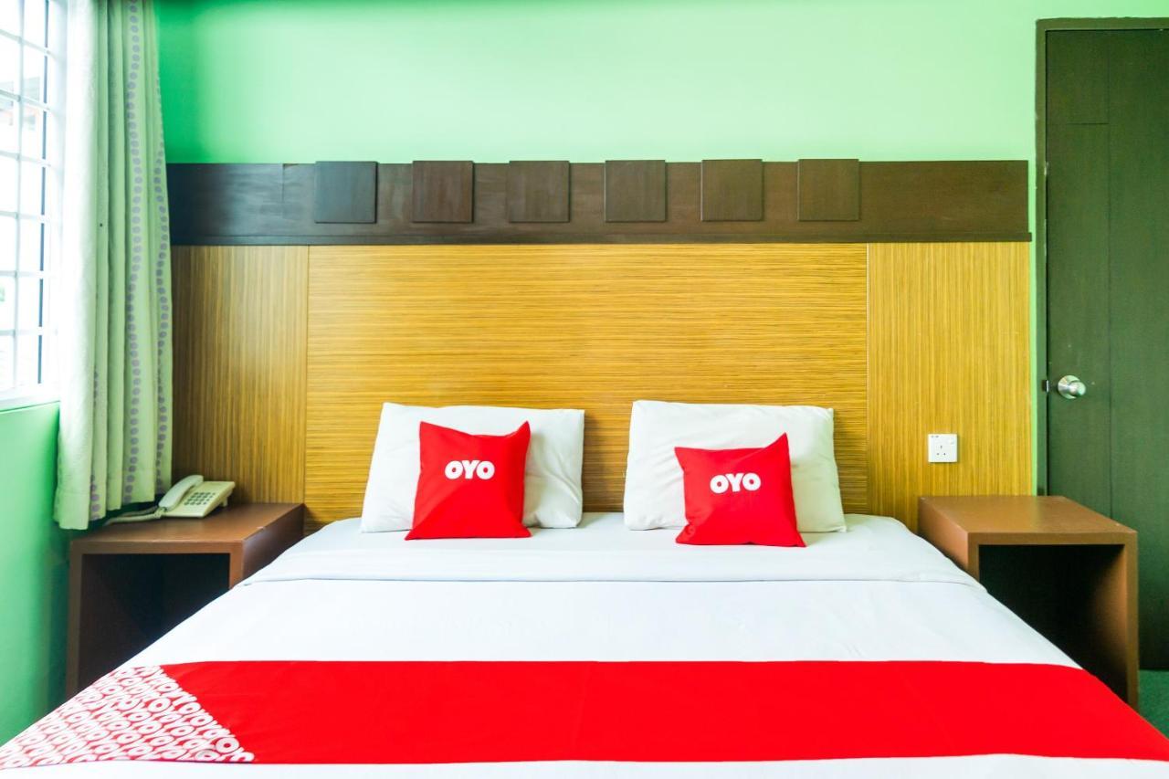 Oyo 89408 Royal Hotel Keningau Exterior foto