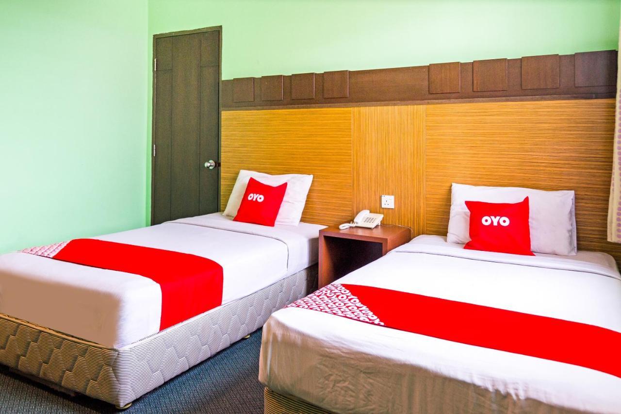 Oyo 89408 Royal Hotel Keningau Exterior foto